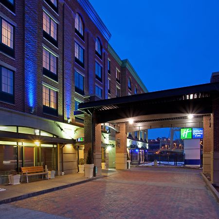 Holiday Inn Express Hotel & Suites Pittsburgh-South Side, An Ihg Hotel Buitenkant foto